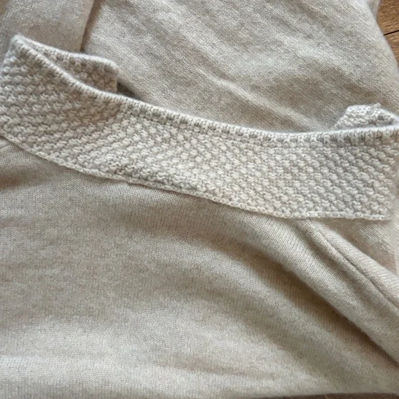 Tory Burch 100% Cashmere V Neck Sweater Beige Size M - Picture 10 of 14